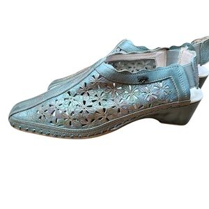 Pikolinos Women's Green Size 40 US Size 9.5 Leather Shoes Floral Cutouts